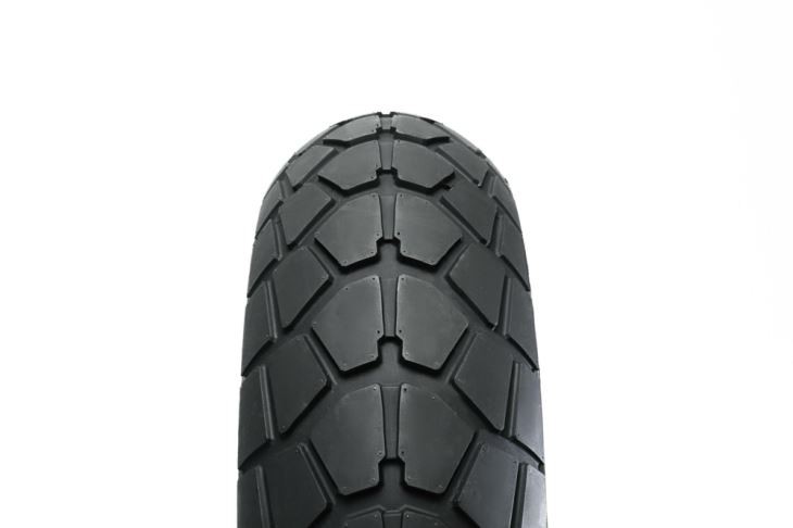 MOTORCYCLE TYRE